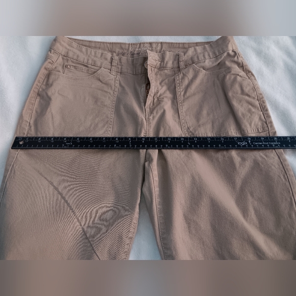 Gloria Vanderbilt All-Around Slimming Effect Bermuda Shorts Pre-owned - Picture 6 of 9